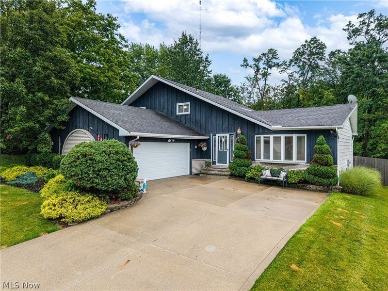 4905 Sassafras Drive, Parma, OH 44129 Photo 2