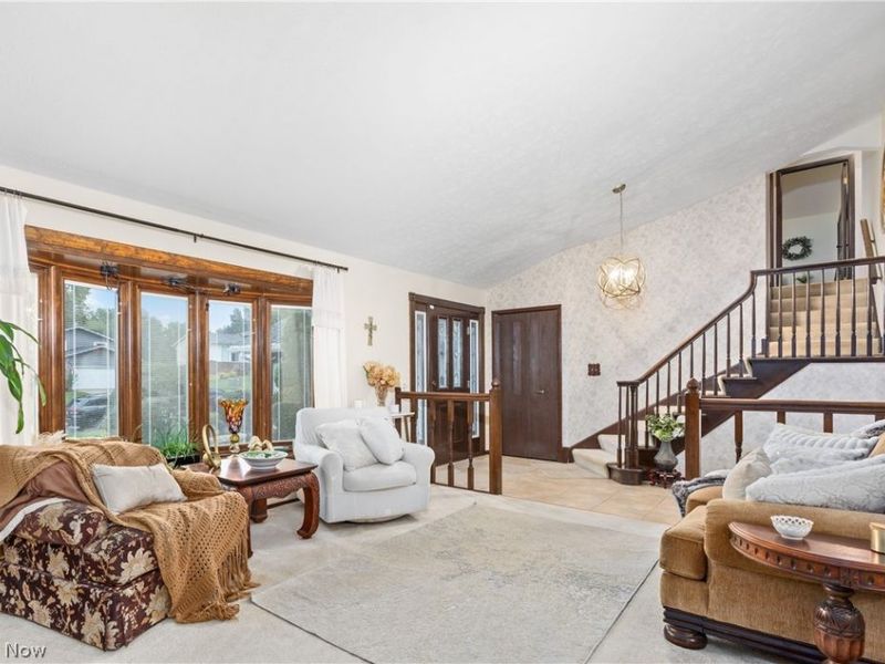 4905 Sassafras Drive, Parma, OH 44129 Photo 8