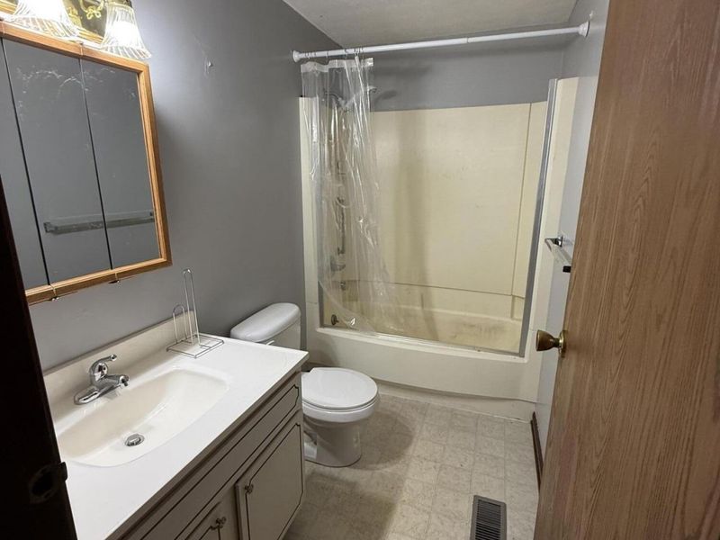162 Viking Court, Sidney, OH 45365 Photo 7
