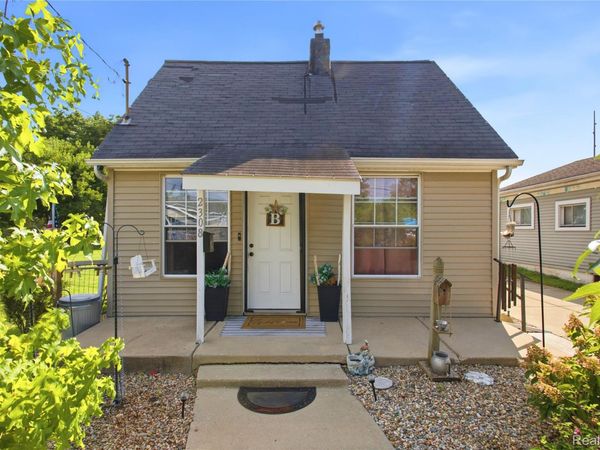 2308 Rheamount Avenue, Lansing, Mi 48906
