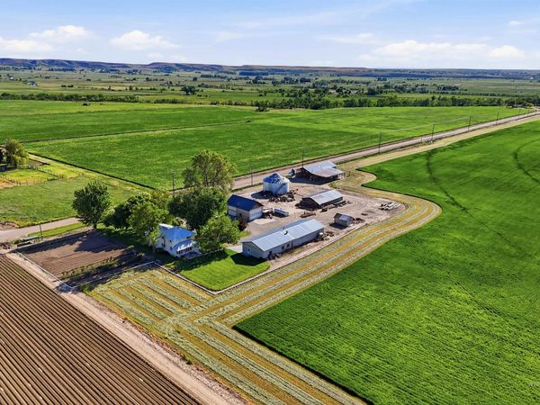 8600 Hillview Rd, Emmett, ID 83617