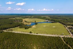 2366 Lockhart Road photo 4