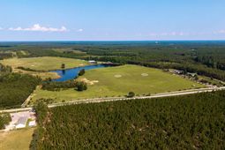 2366 Lockhart Road photo 4