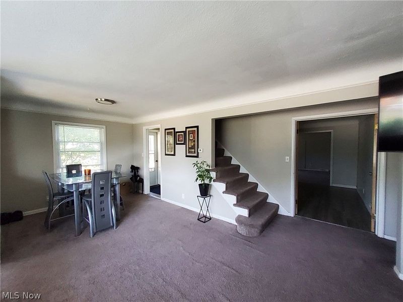 4113 Stonehaven Road, Cleveland, OH 44121 Photo 3