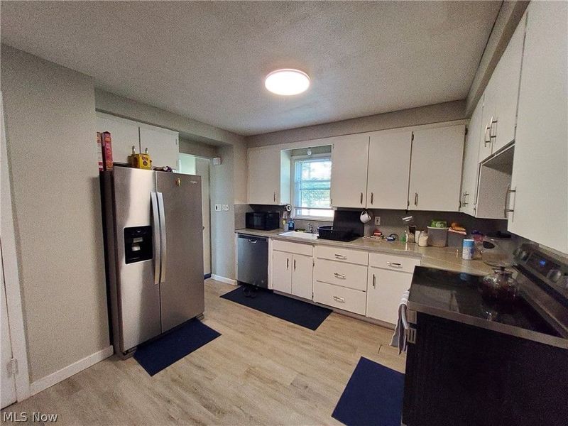 4113 Stonehaven Road, Cleveland, OH 44121 Photo 5