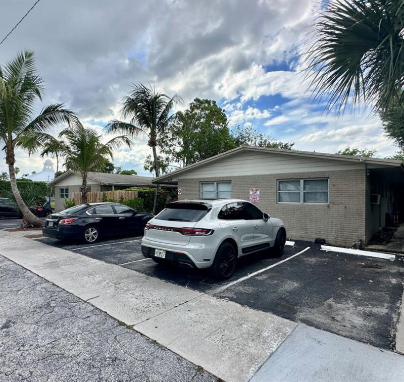 417 SE 12th Court, Unit 6, Fort Lauderdale, FL 33316 Photo