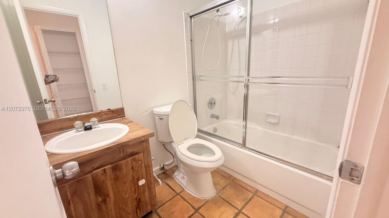 10361 NW 11th St , Unit 203, Pembroke Pines, FL 33026 Photo