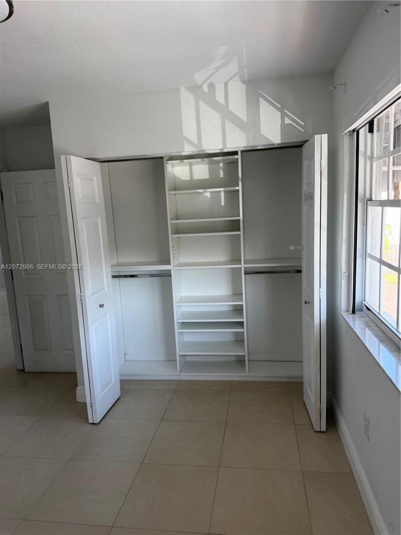 7040 NW 173rd Dr, Unit 1706, Hialeah, FL 33015 Photo
