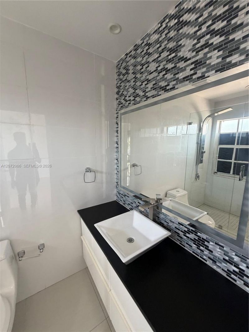 7040 NW 173rd Dr, Unit 1706, Hialeah, FL 33015 Photo