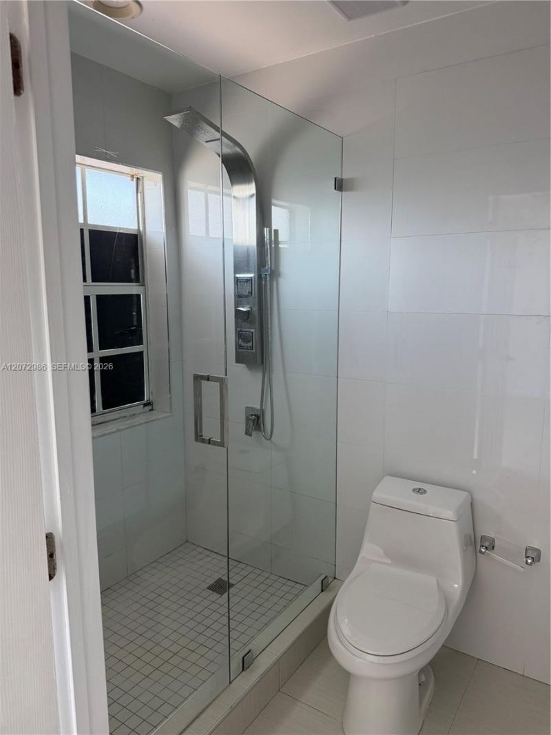 7040 NW 173rd Dr, Unit 1706, Hialeah, FL 33015 Photo
