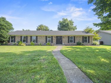 201 Dove Park, Versailles, KY 40383