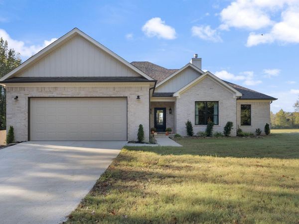 2535 Covington Road, Ward, AR 72176