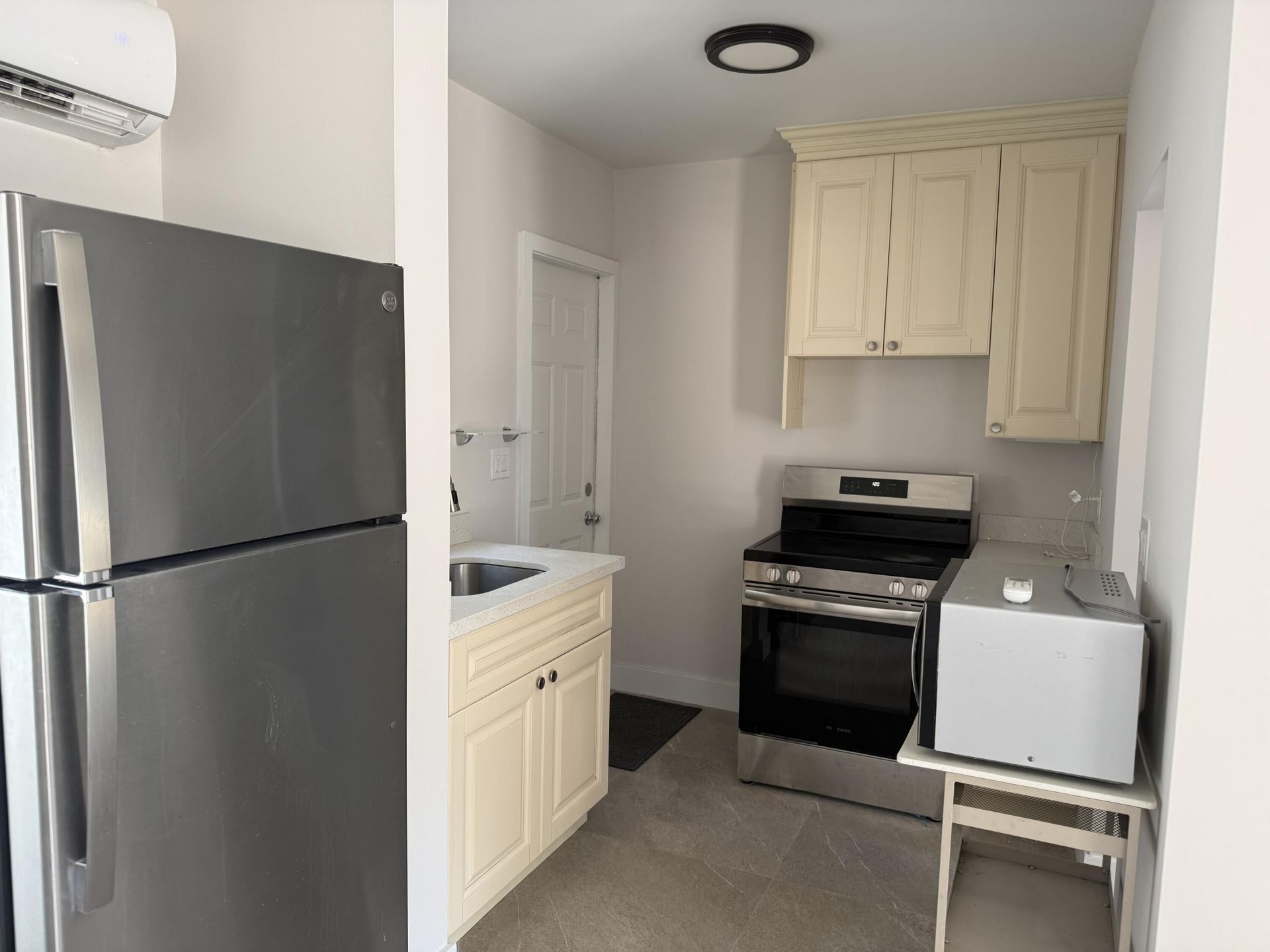 413 S Ocean Boulevard, Unit 4, Pompano Beach, FL 33062 Photo