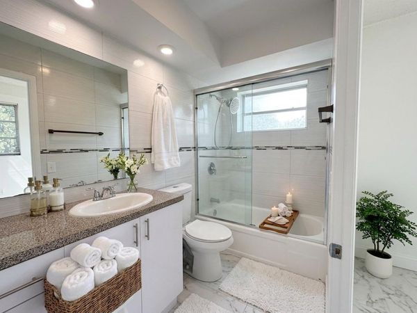 2861 NW 47TH Terrace, Unit 201A, Lauderdale Lakes, FL 33313
