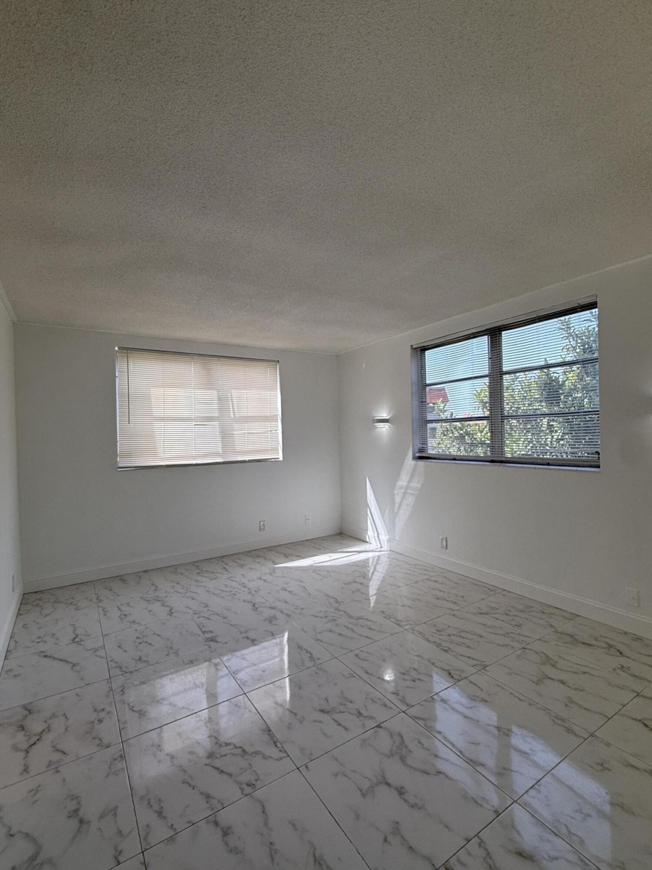 2861 NW 47th Terrace, Unit 201A, Lauderdale Lakes, FL 33313 Photo