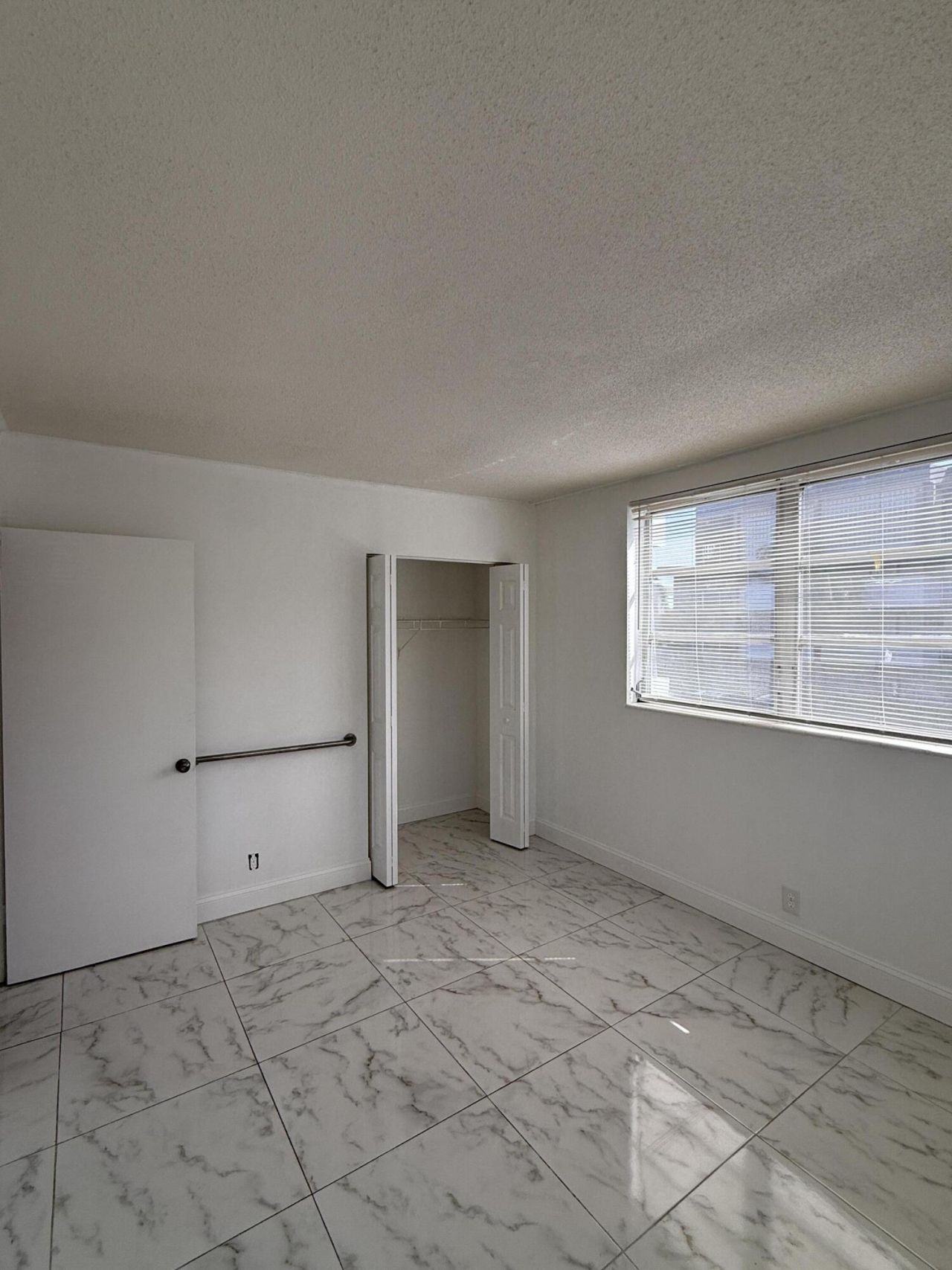 2861 NW 47th Terrace, Unit 201A, Lauderdale Lakes, FL 33313 Photo