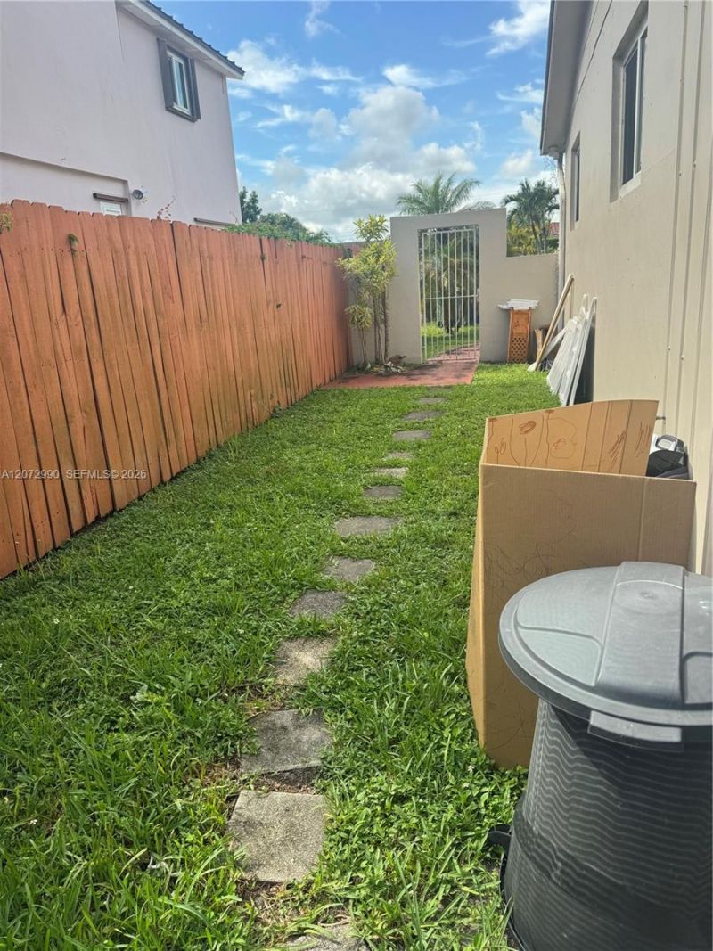 7741 SW 20th St , Miami, FL 33155 Photo