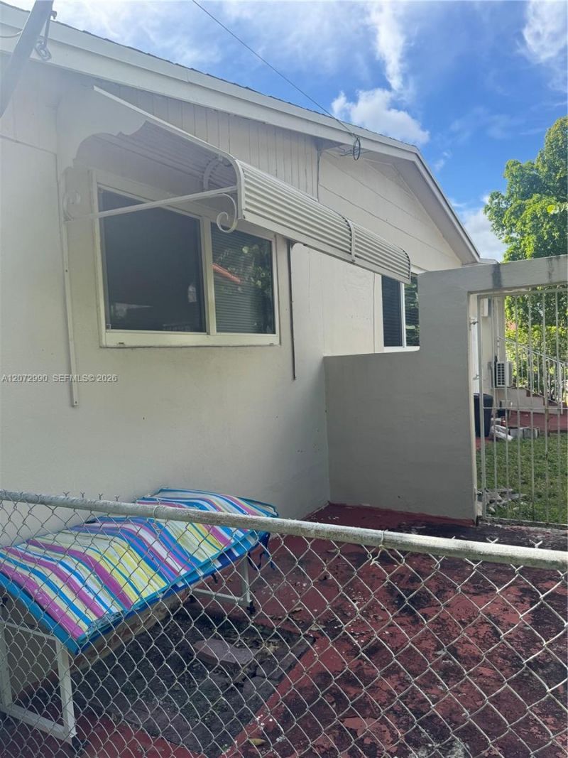 7741 SW 20th St , Miami, FL 33155 Photo