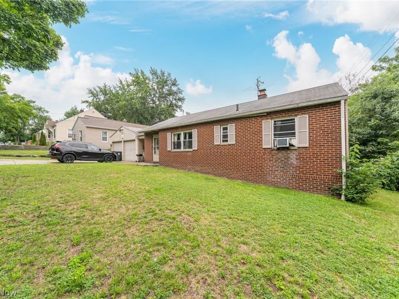 776 Jason Avenue, Akron, OH 44314 Photo 2