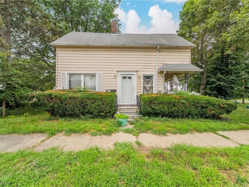1223 Delos Street, Akron, OH 44306 Photo 1