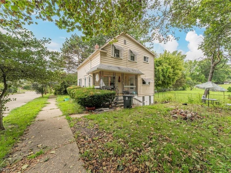 1223 Delos Street, Akron, OH 44306 Photo 5
