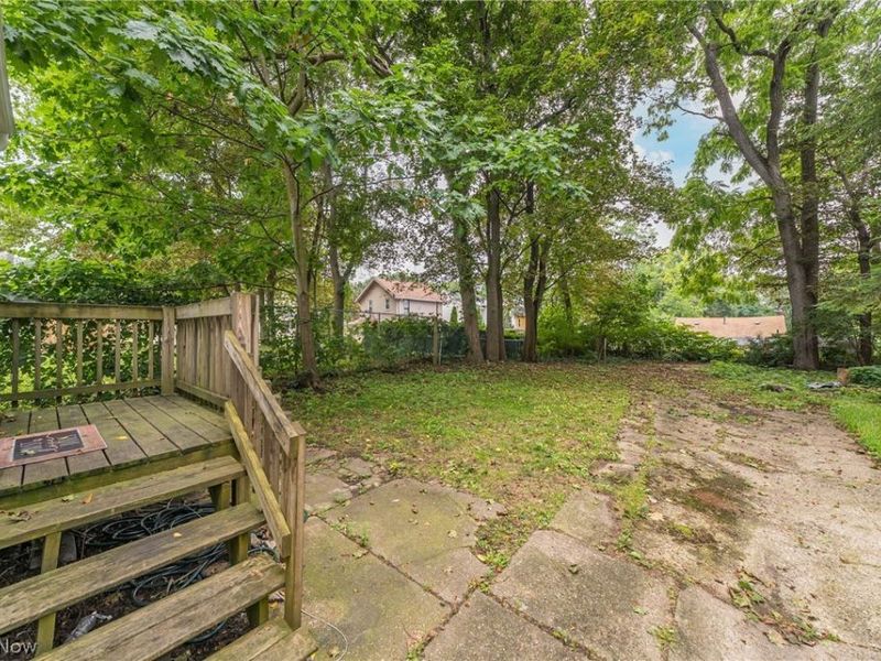 762 Garfield Street, Akron, OH 44310 Photo 2