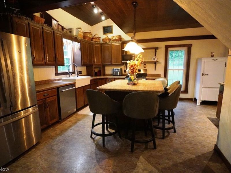 1071 Allgyer Road SE, Gnadenhutten, OH 44629 Photo 12