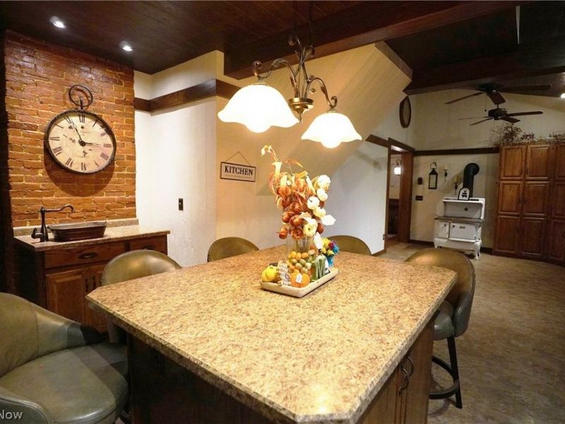 1071 Allgyer Road SE, Gnadenhutten, OH 44629 Photo 13
