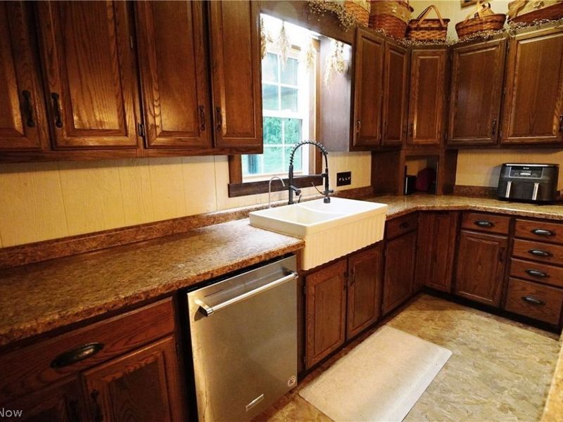 1071 Allgyer Road SE, Gnadenhutten, OH 44629 Photo 19