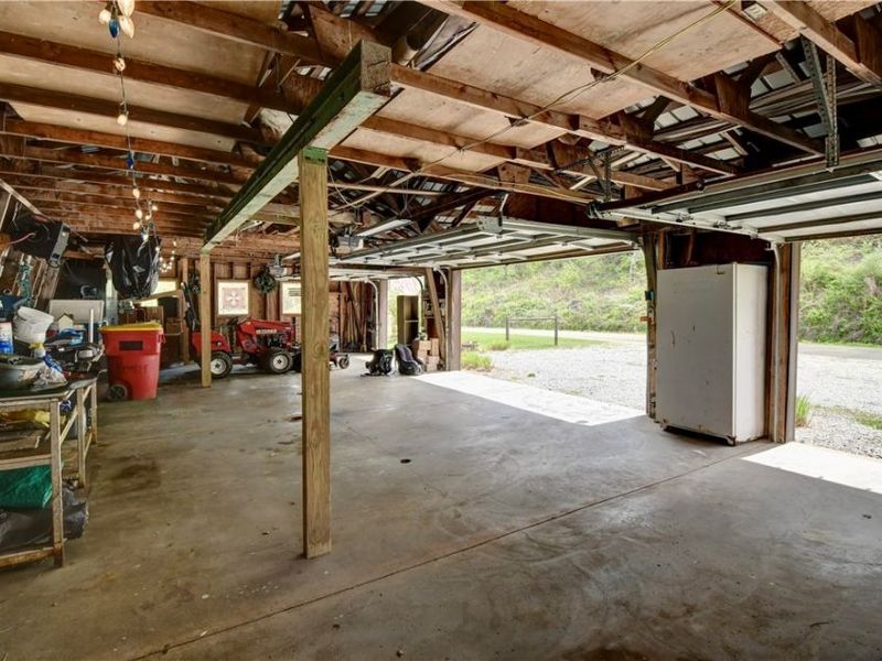 1071 Allgyer Road SE, Gnadenhutten, OH 44629 Photo 34