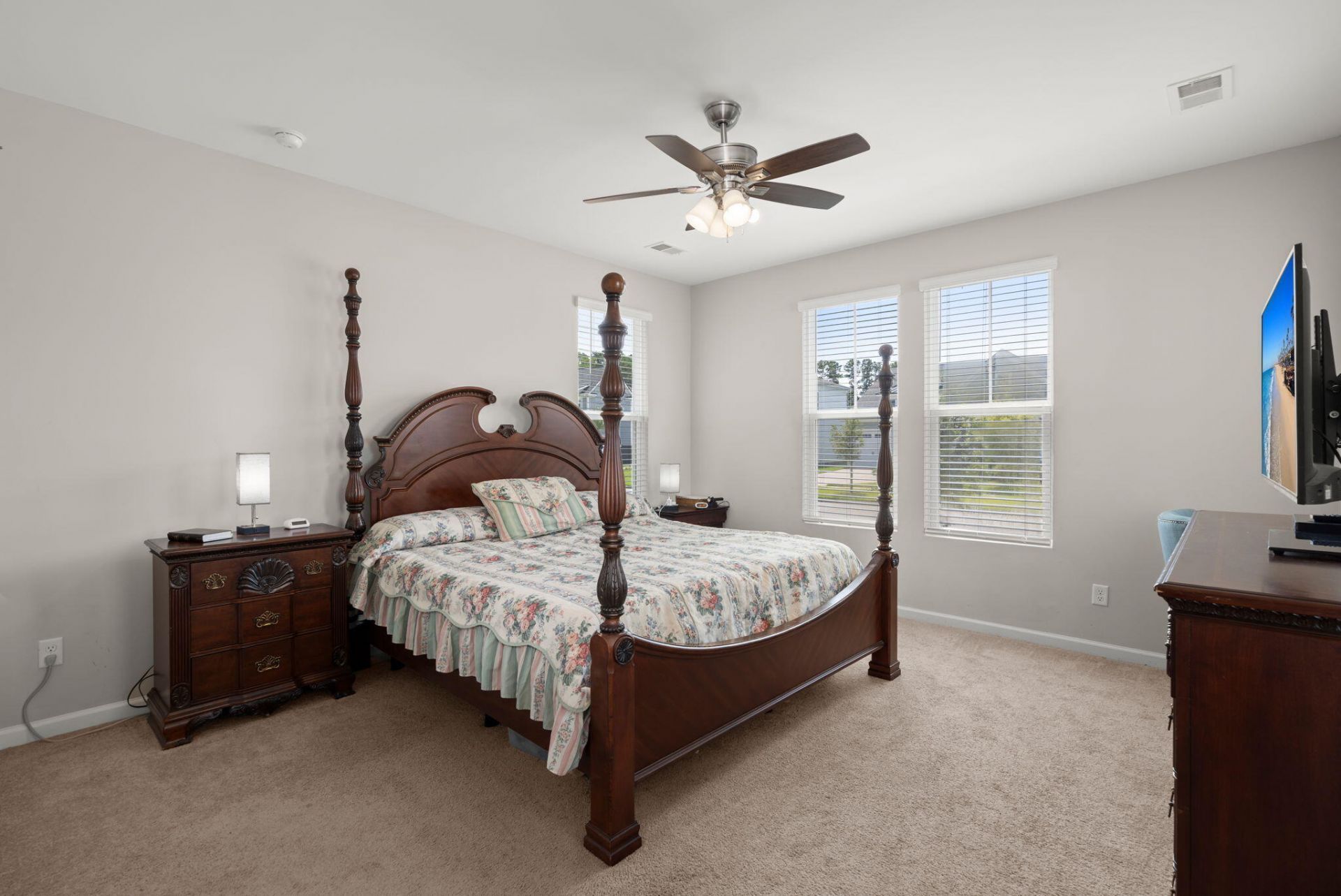 352 Parish Farms Drive Photo 23