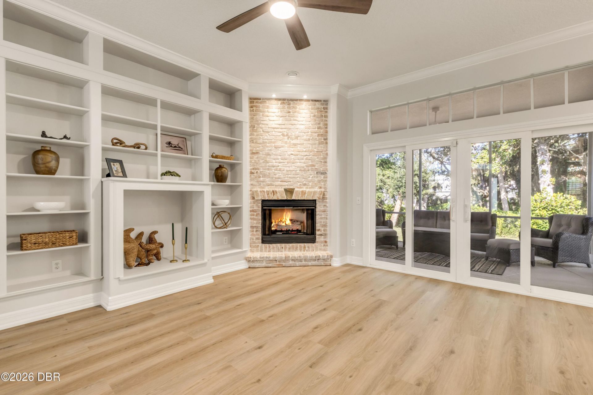 410 S Peninsula Avenue, New Smyrna Beach, FL 32169 Photo