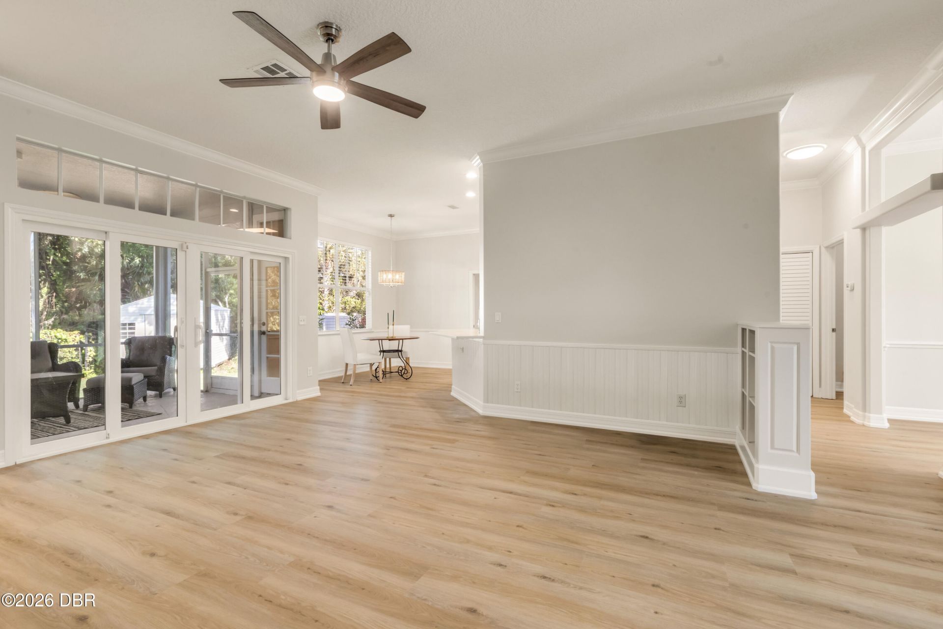 410 S Peninsula Avenue, New Smyrna Beach, FL 32169 Photo