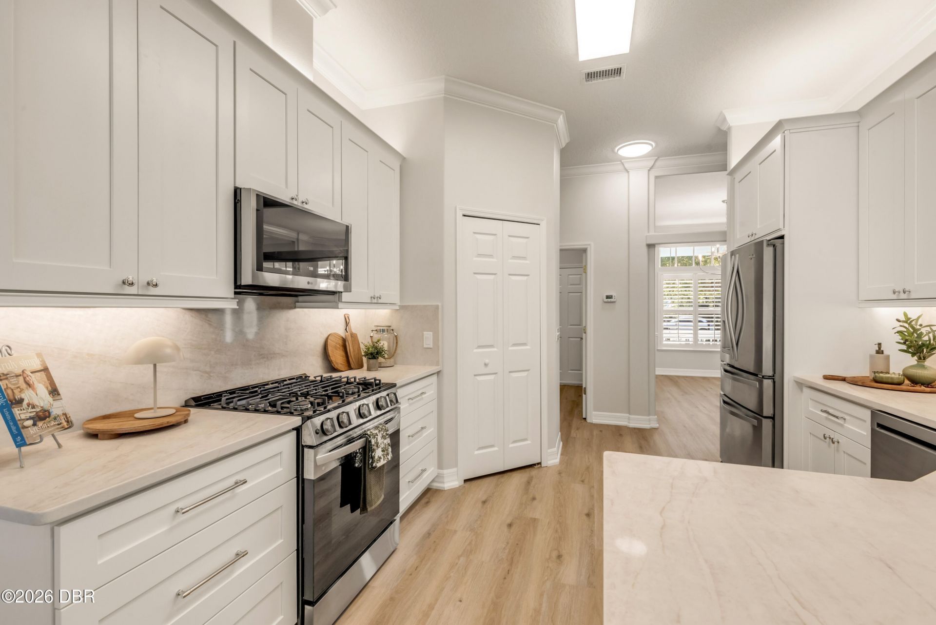 410 S Peninsula Avenue, New Smyrna Beach, FL 32169 Photo