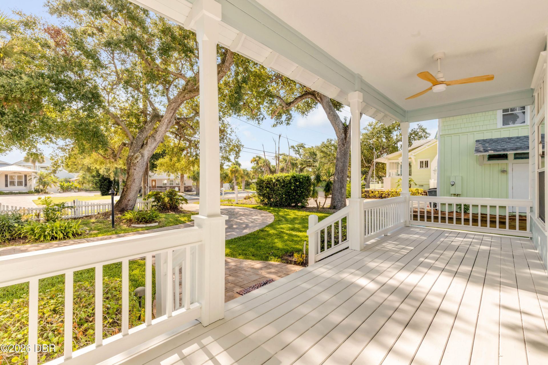 410 S Peninsula Avenue, New Smyrna Beach, FL 32169 Photo