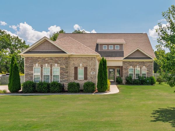 48 Hancock Branch Dr , Fayetteville, TN 37334