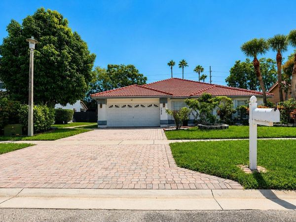 7606 Briar Cliff Circle, Lake Worth, FL 33467