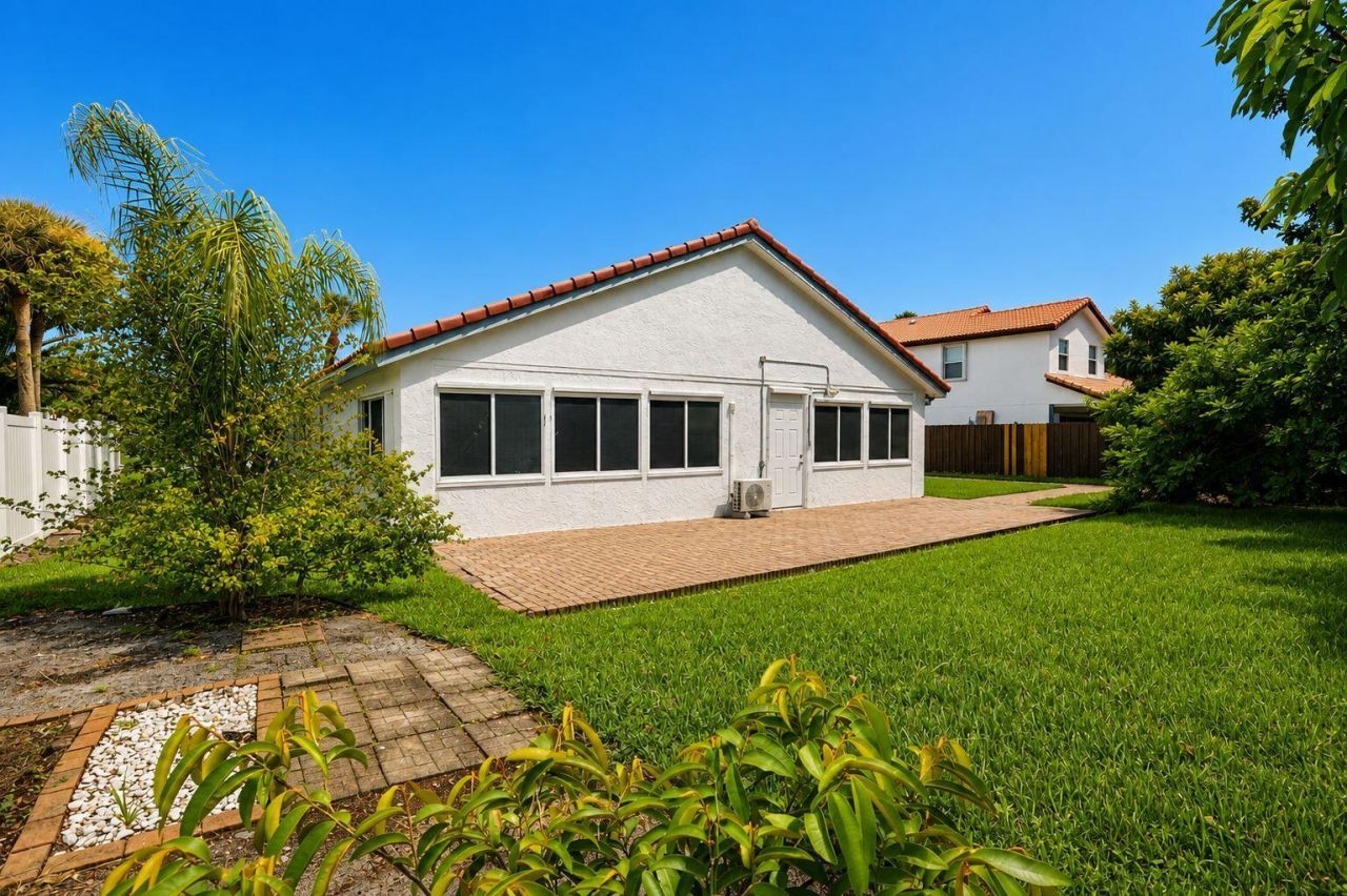 7606 Briar Cliff Circle, Lake Worth, FL 33467 Photo