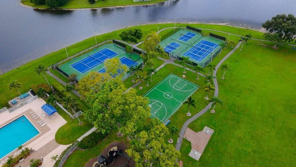 7606 Briar Cliff Circle, Lake Worth, FL 33467 Photo
