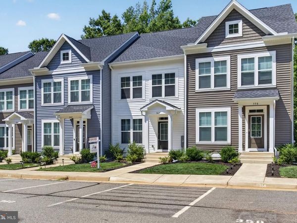 360 LAKE FRONT DRIVE, Unit J002, MINERAL, VA 23117