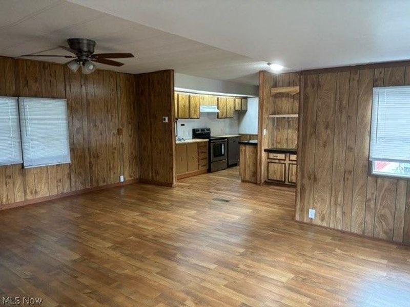 230 Windchaser Lane SE, New Philadelphia, OH 44663 Photo 11