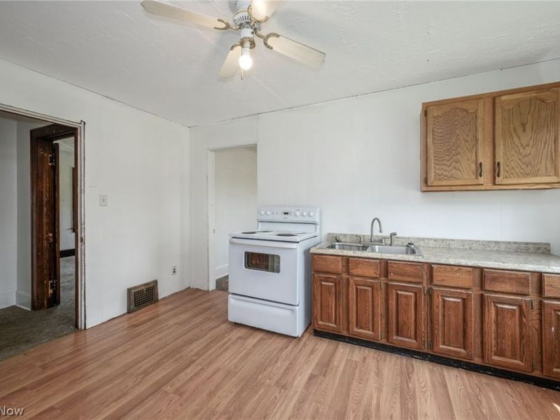 9408 Tallmadge Road, Diamond, OH 44412 Photo 18
