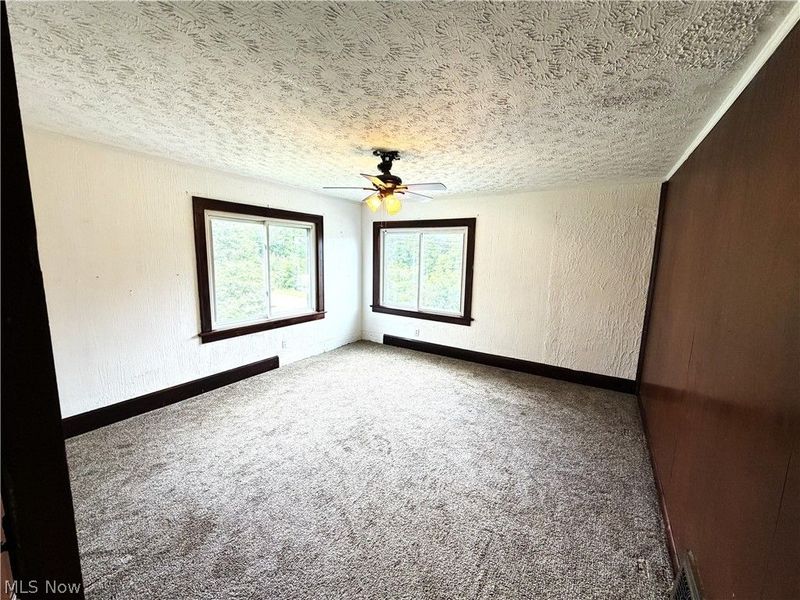 9408 Tallmadge Road, Diamond, OH 44412 Photo 33