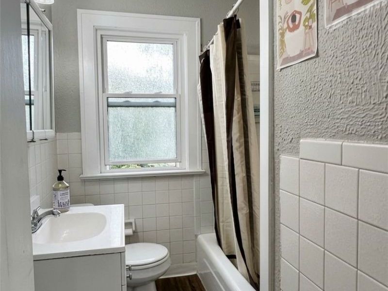 13521 West Avenue, Cleveland, OH 44111 Photo 10