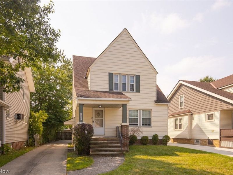 13521 West Avenue, Cleveland, OH 44111 Photo 2