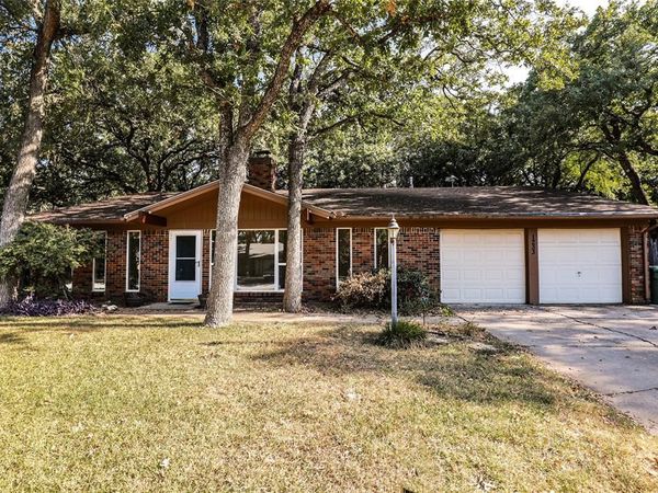 1233 Kathryn Street, Hurst, TX 76053