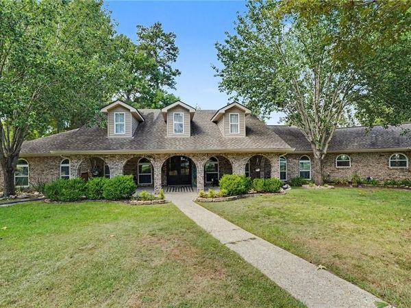 404 WELDON PARK Drive , Mandeville, LA 70471