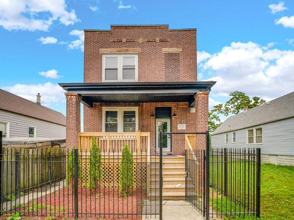 6822 S Justine Street , Chicago, IL 60636
