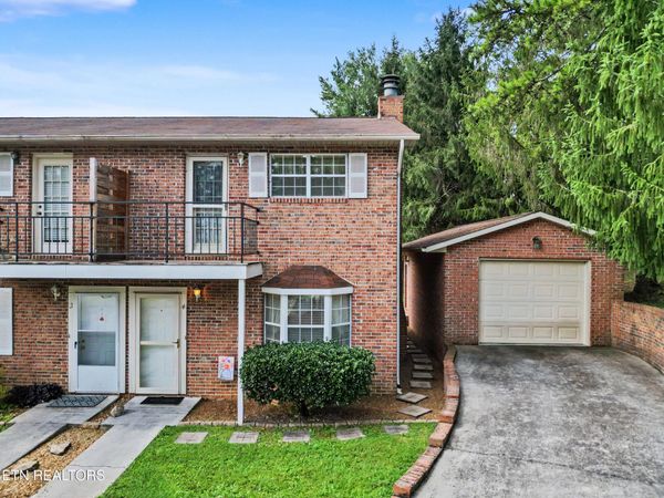 4 Eleven Estates Drive, Lenoir City, TN 37772