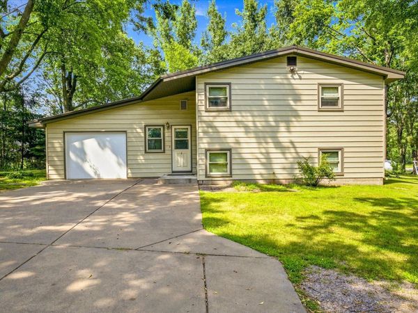 6370 County Road 5 NW, Isanti, MN 55040